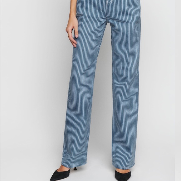 Reformation Wilder High Rise Wide Leg Jean - Picture 4 of 5